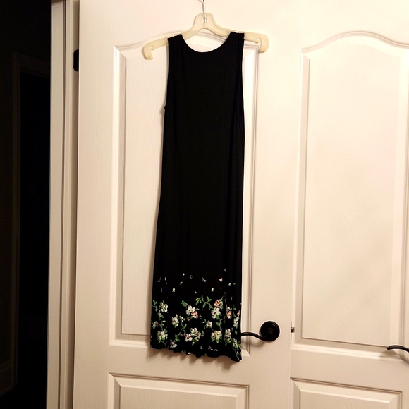 Kilig summer casual size medium floral pleated black midi dress - Picture 2 of 5
